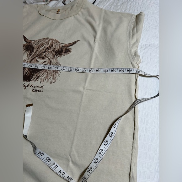 We The Free Farm Friends Tee. Color Ivory Comb. Size XL - Picture 2 of 9